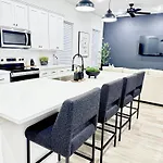 Hidden Haven Htx Unit A