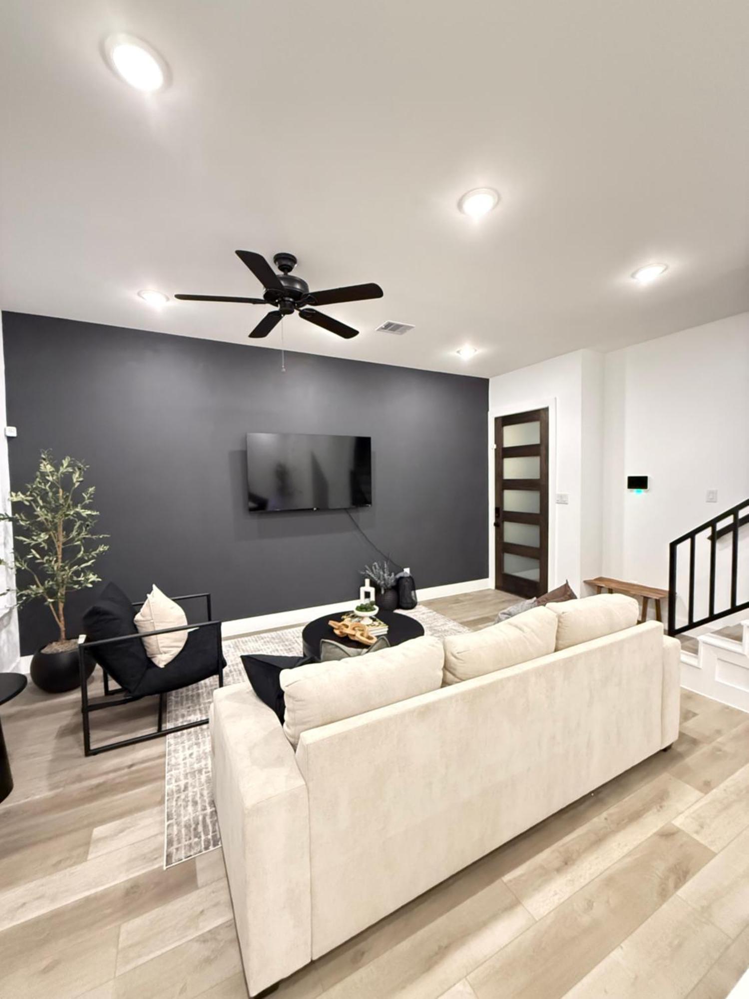 Hidden Haven Htx Unit A * Houston